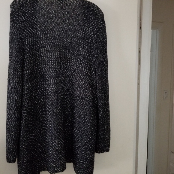 J. Jill black and white cardigan sweater in great condition. - Picture 2 of 5